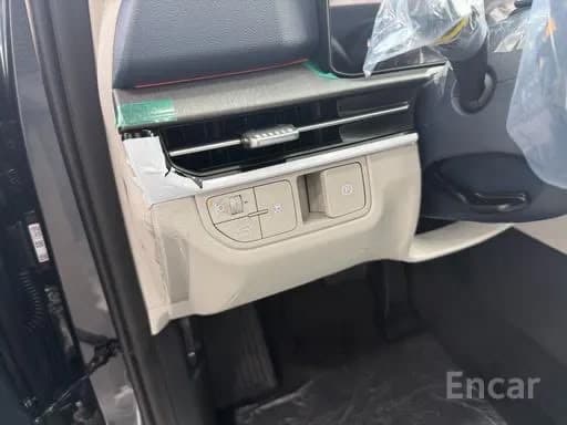 KIA SPORTAGE X-LINE