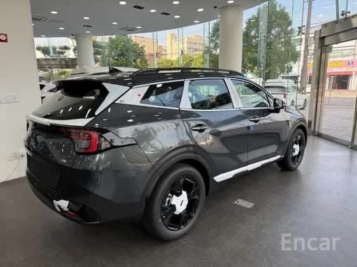 KIA SPORTAGE X-LINE